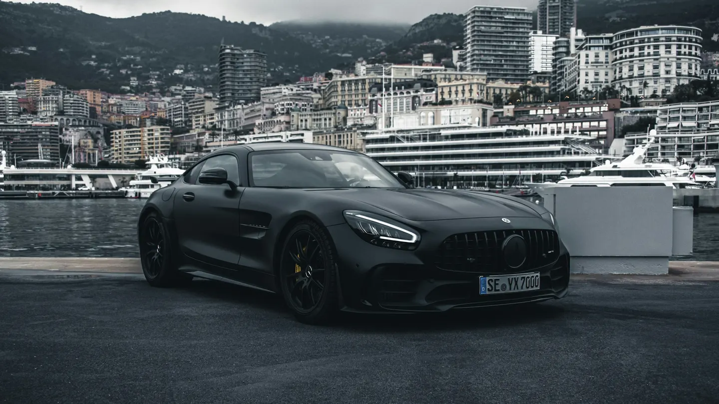 Mercedes-AMG GT R